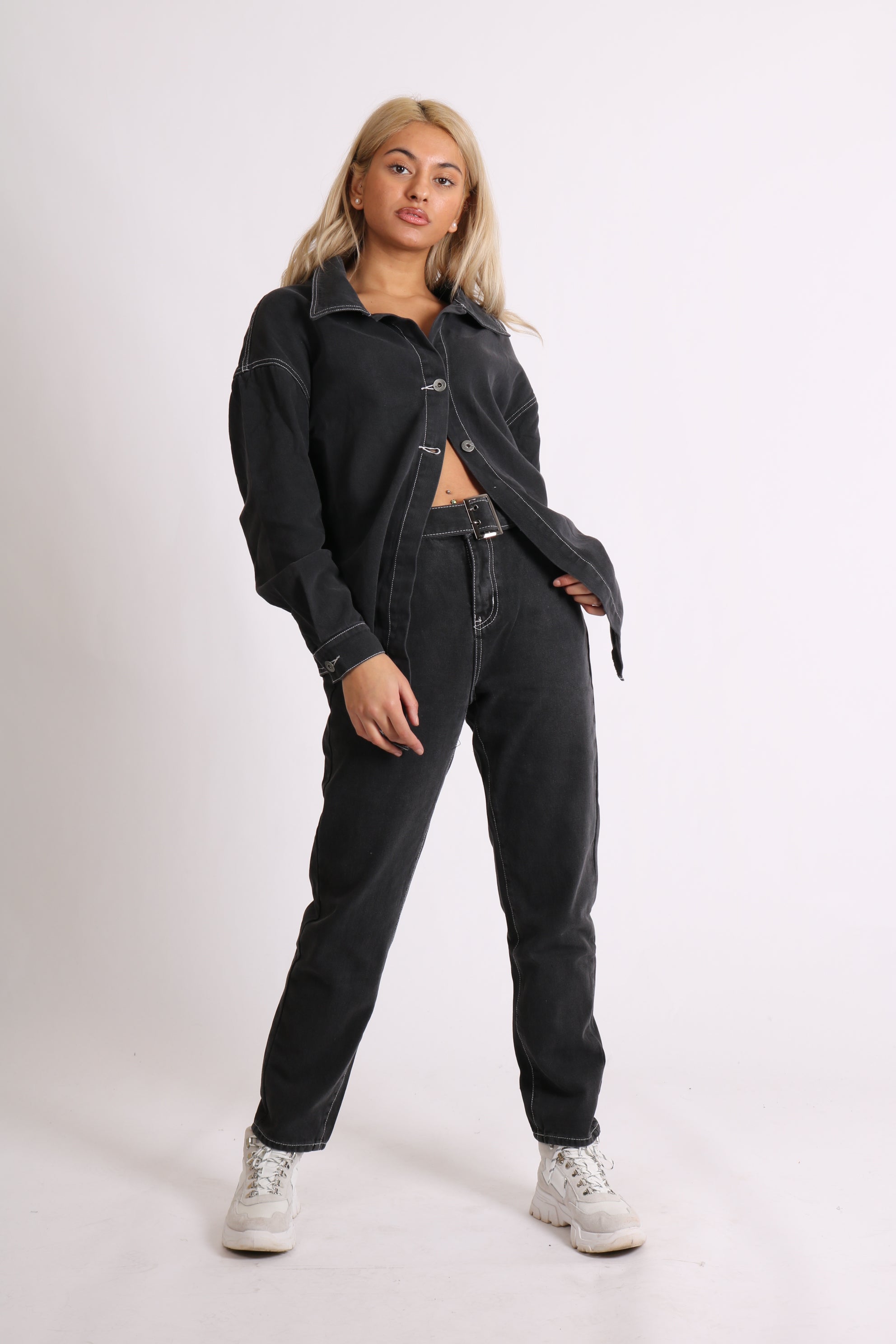 Mom Jeans In Washed Black Co-Ord
