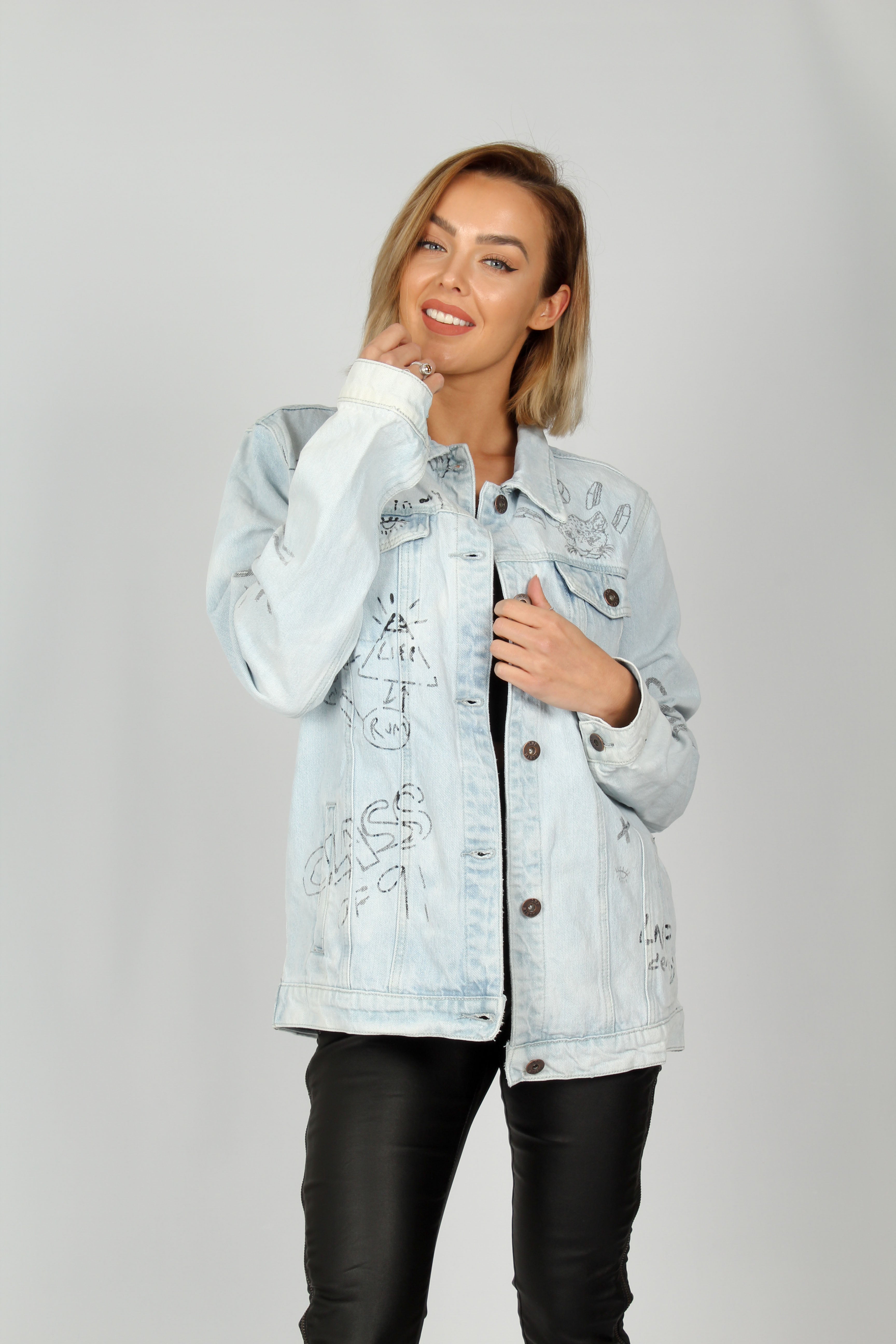 Boyfriend Fit Denim Jacket with Graffiti Illustration