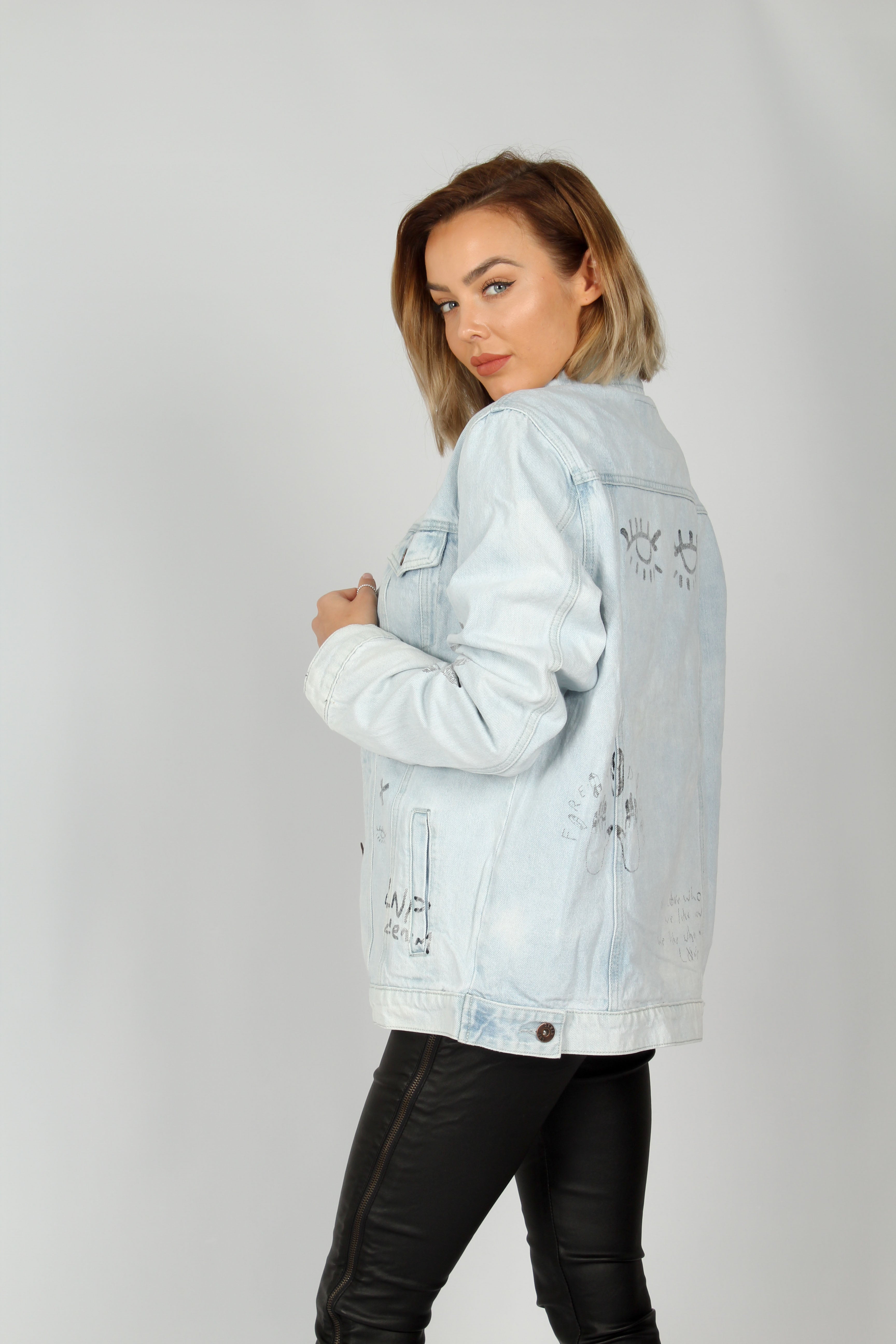 Boyfriend Fit Denim Jacket with Graffiti Illustration