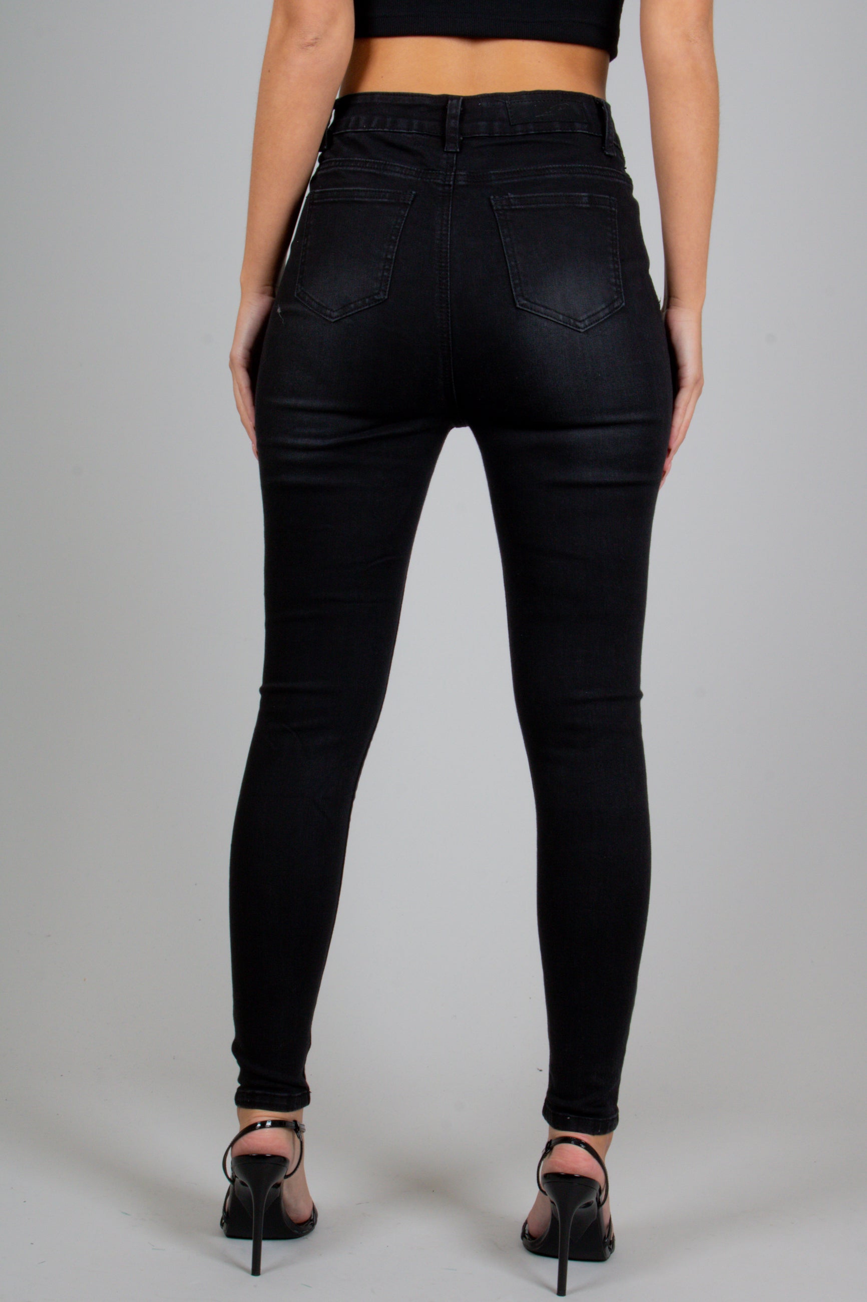 High Rise Skinny Jeans In Black - Organic Cotton And Recycled Fabric