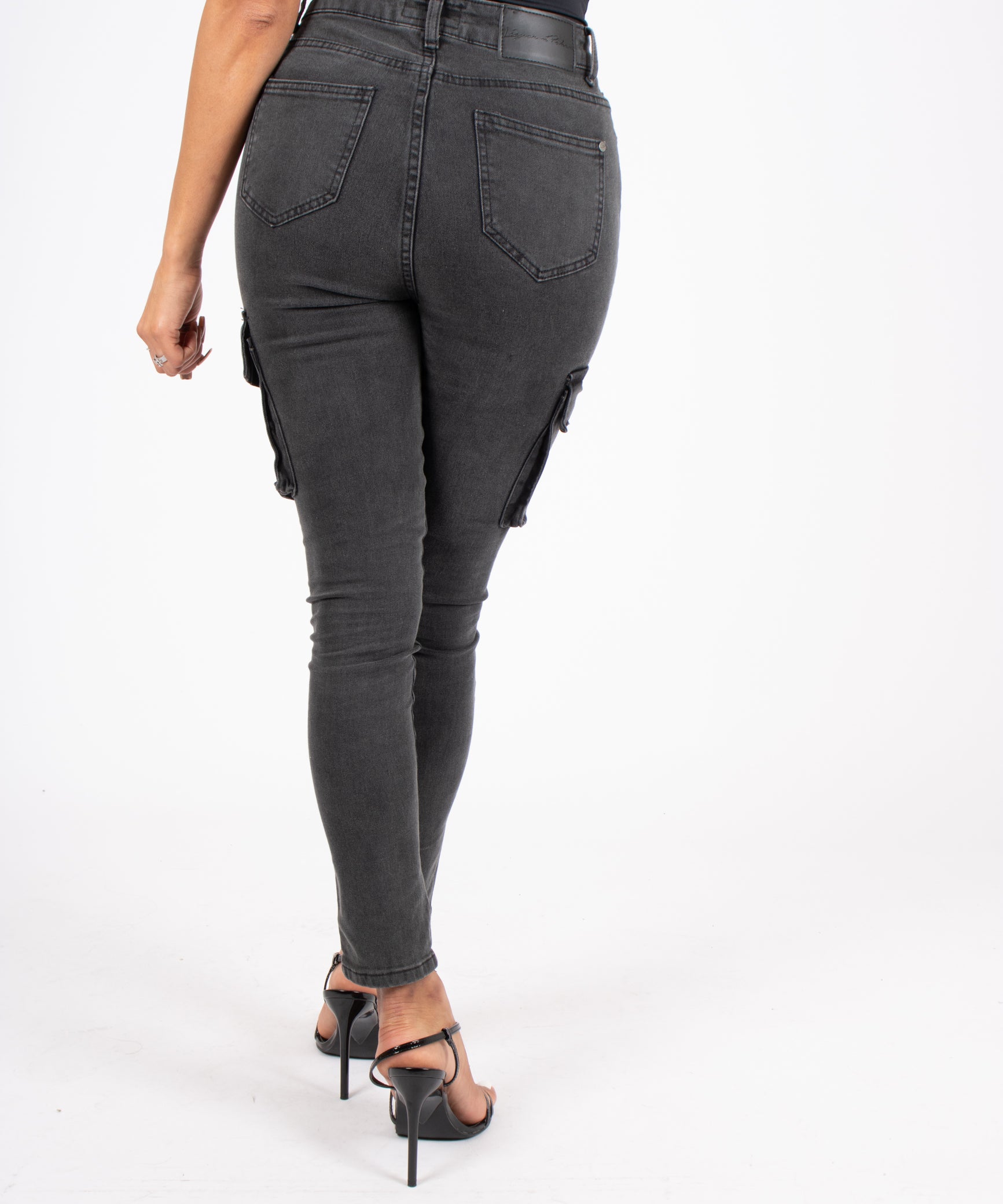 washed_black_skinny_cargo
