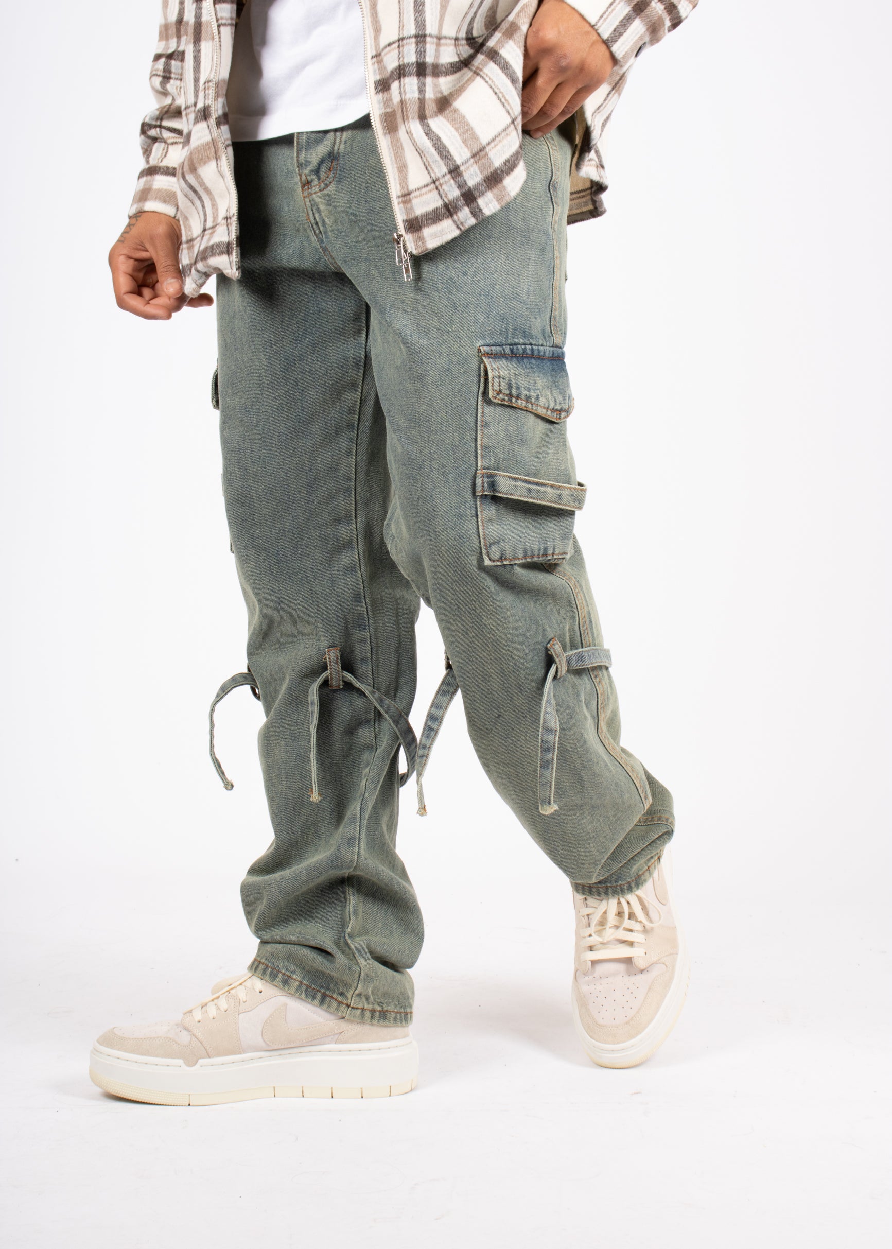 relaxed-dirty-wash-cargo-strap-detail