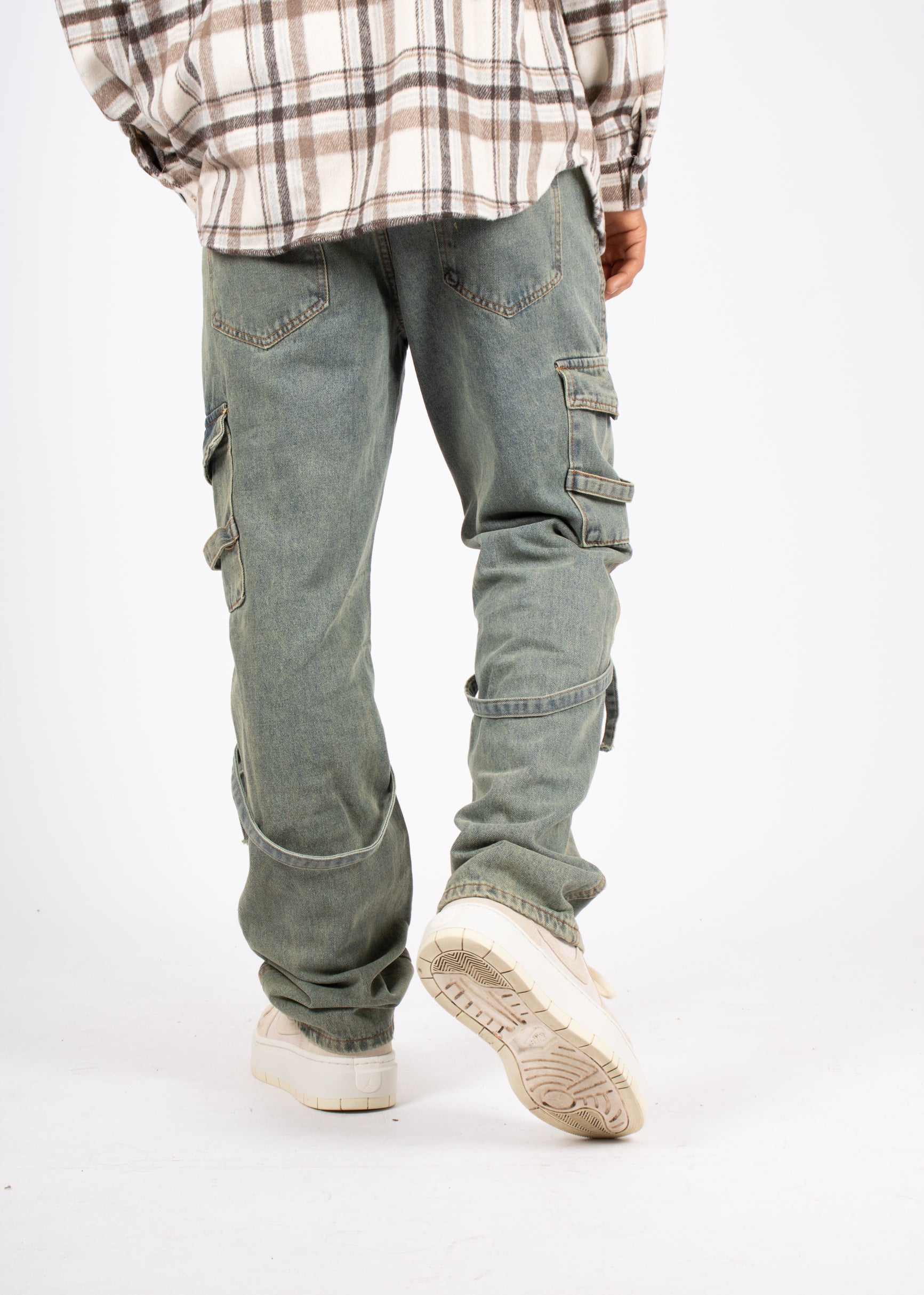 relaxed-dirty-wash-cargo-strap-detail