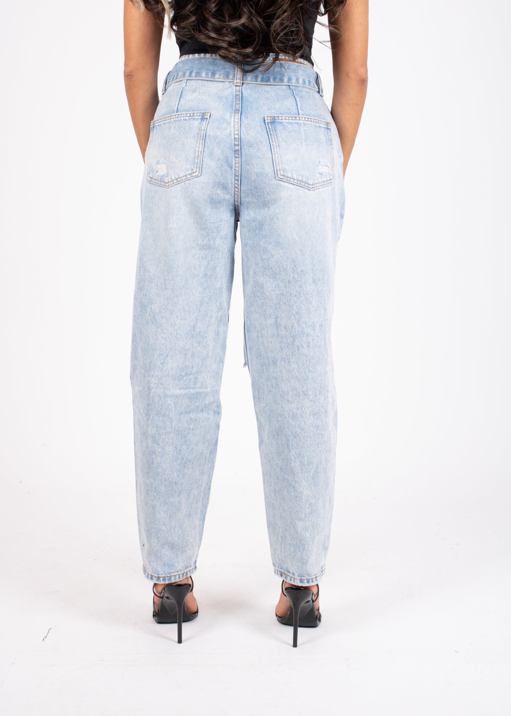 high-rise-belted-mom-jean-ripped-knee