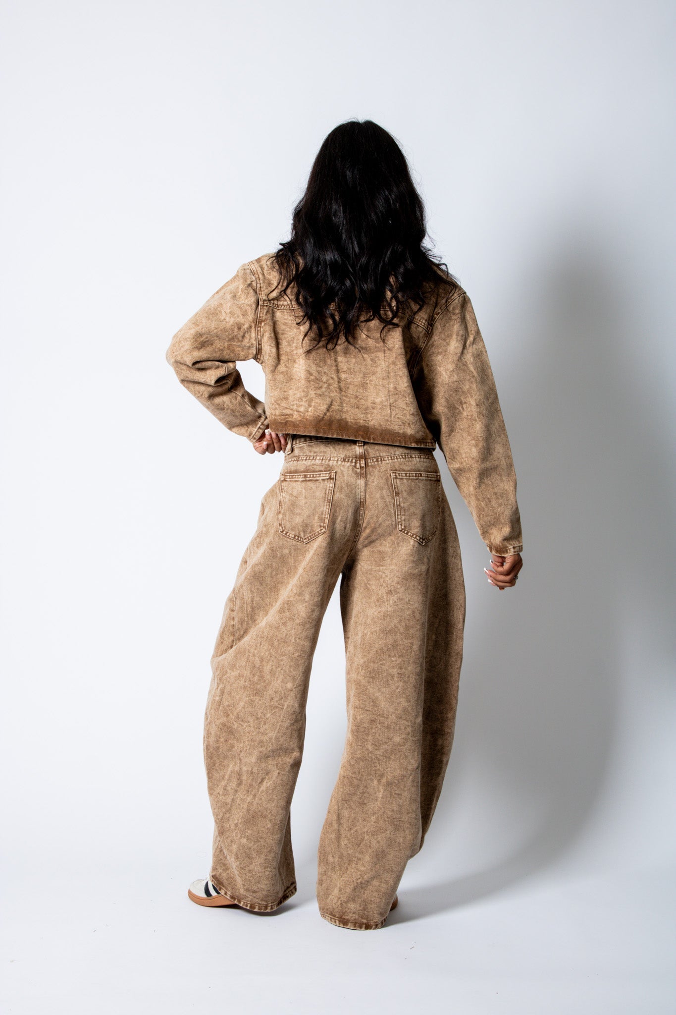 ALEX – Brown Acid Wash Boxy Zip‑Through Denim Jacket - Liquor n Poker