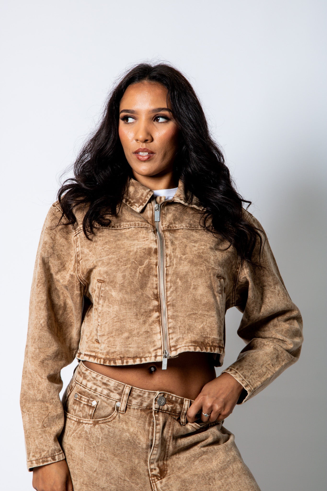 ALEX – Brown Acid Wash Boxy Zip‑Through Denim Jacket - Liquor n Poker