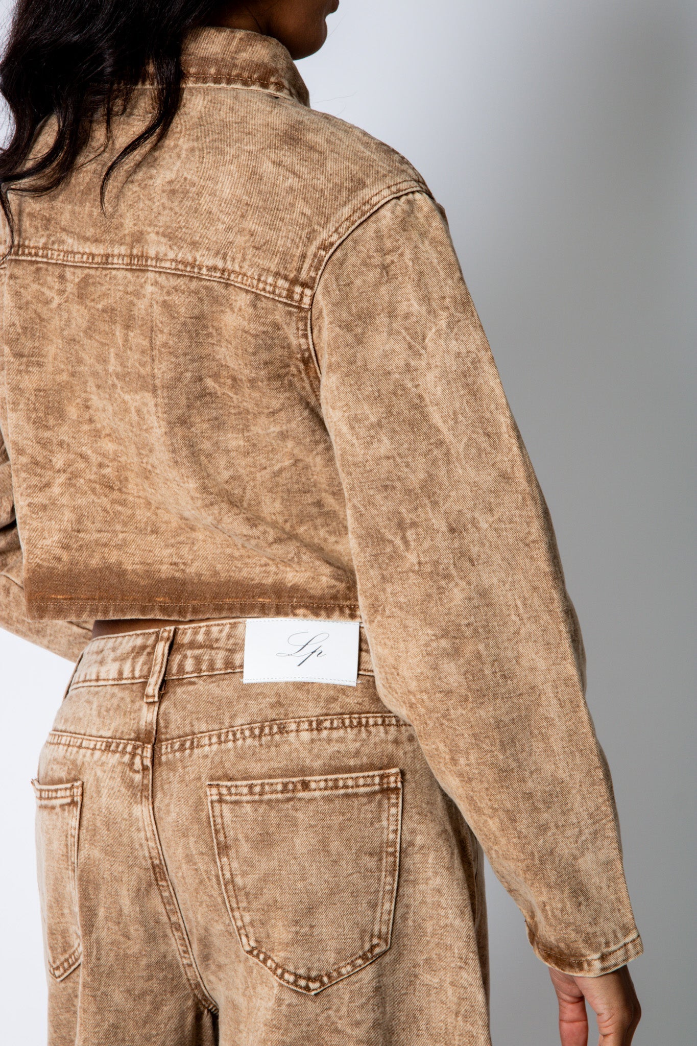 ALEX – Brown Acid Wash Boxy Zip‑Through Denim Jacket - Liquor n Poker