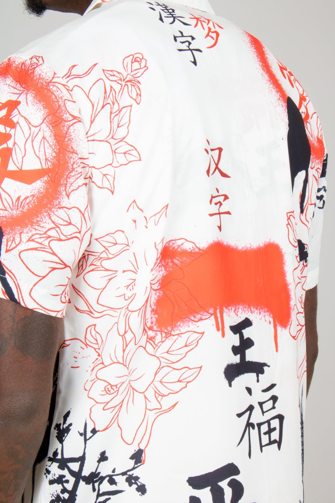 Graffiti Dragon Print Short Sleeve Shirt In White - Liquor n Poker