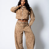 LOLA – Brown Acid Wash Baggy Horseshoe Jeans - Liquor n Poker