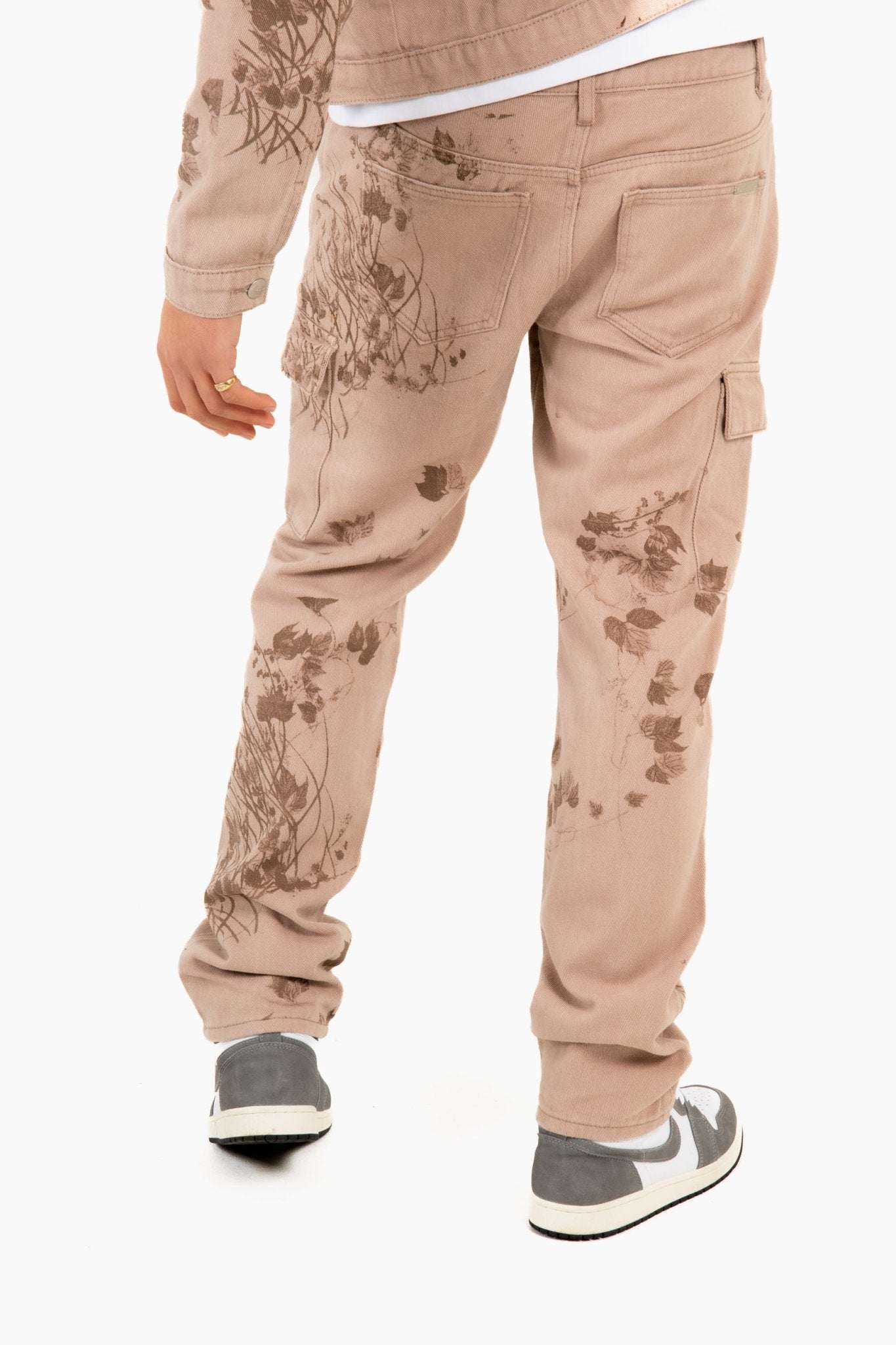 Sand & Brown Floral Twill Relaxed Cargo Jeans - Liquor n Poker
