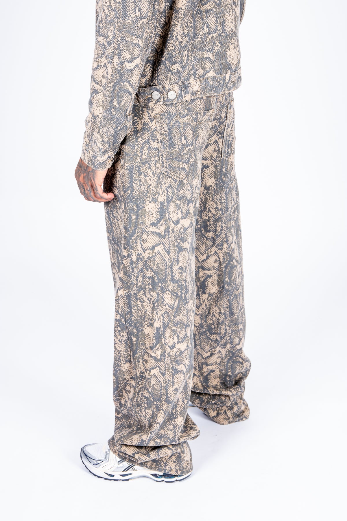 Snake Print Relaxed Baggy Jeans - Liquor n Poker