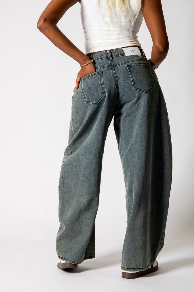 Tinted Wash Textured Denim Horseshoe Jeans - Liquor n Poker