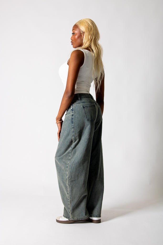 Tinted Wash Textured Denim Horseshoe Jeans - Liquor n Poker