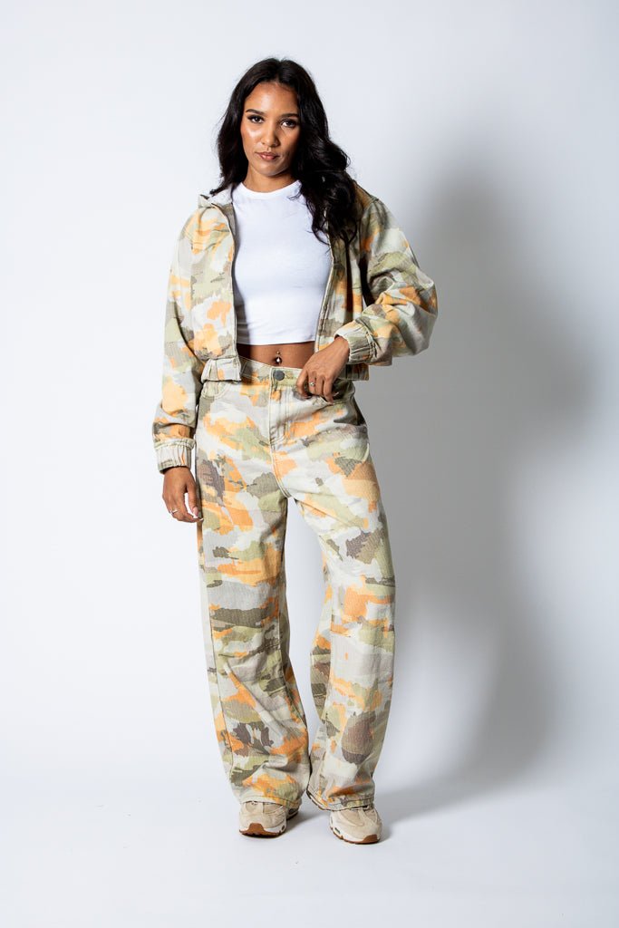Vintage Camo Baggy Horseshoe Jeans - Liquor n Poker