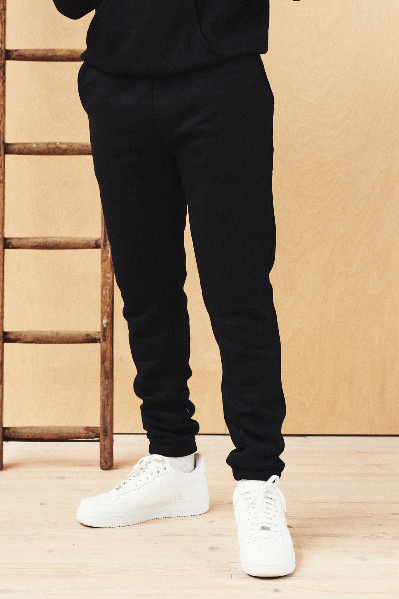 Essential Jogger In Black