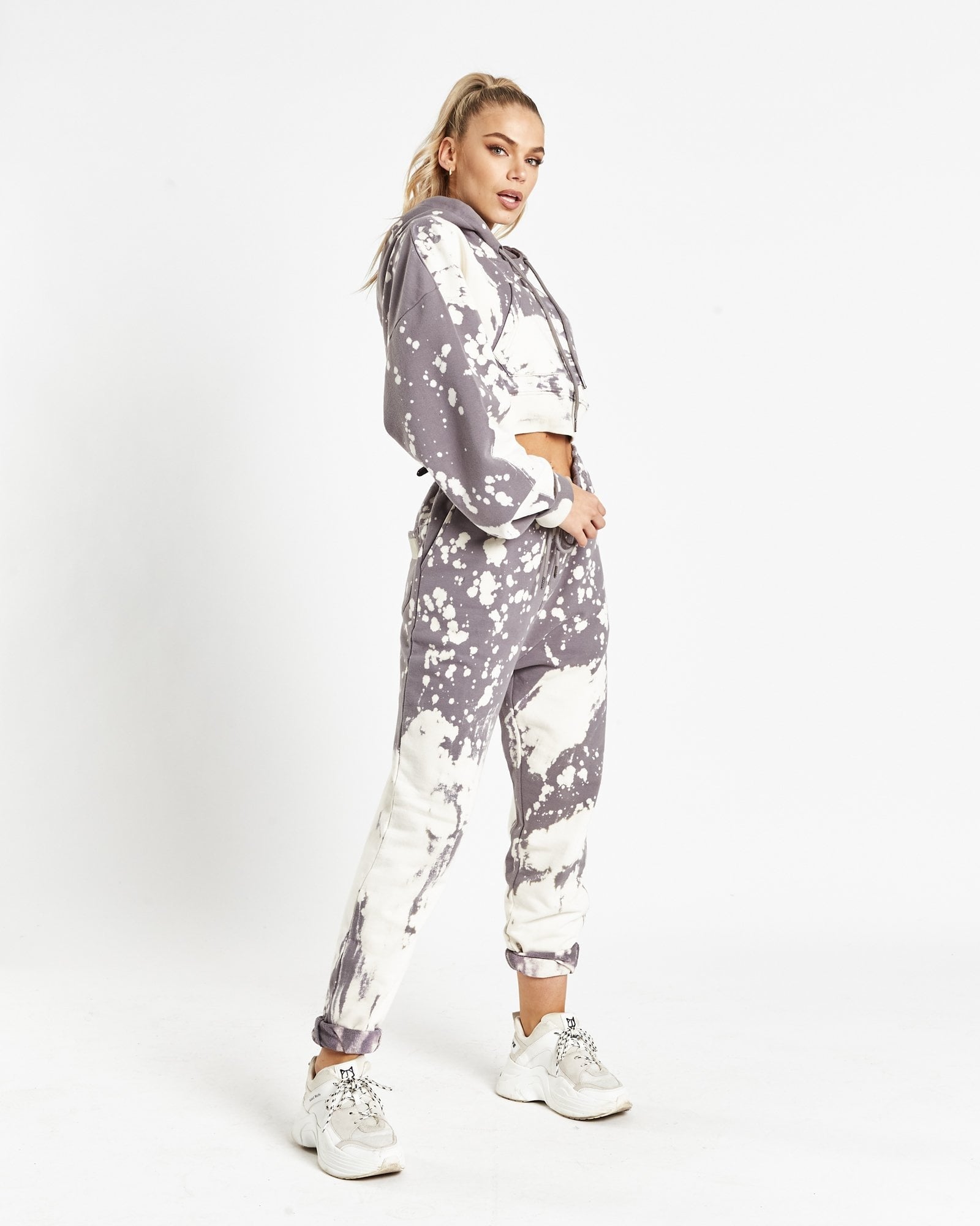 Alaska Cropped Hoodie In Light Grey Bleach Wash - Liquor n Poker