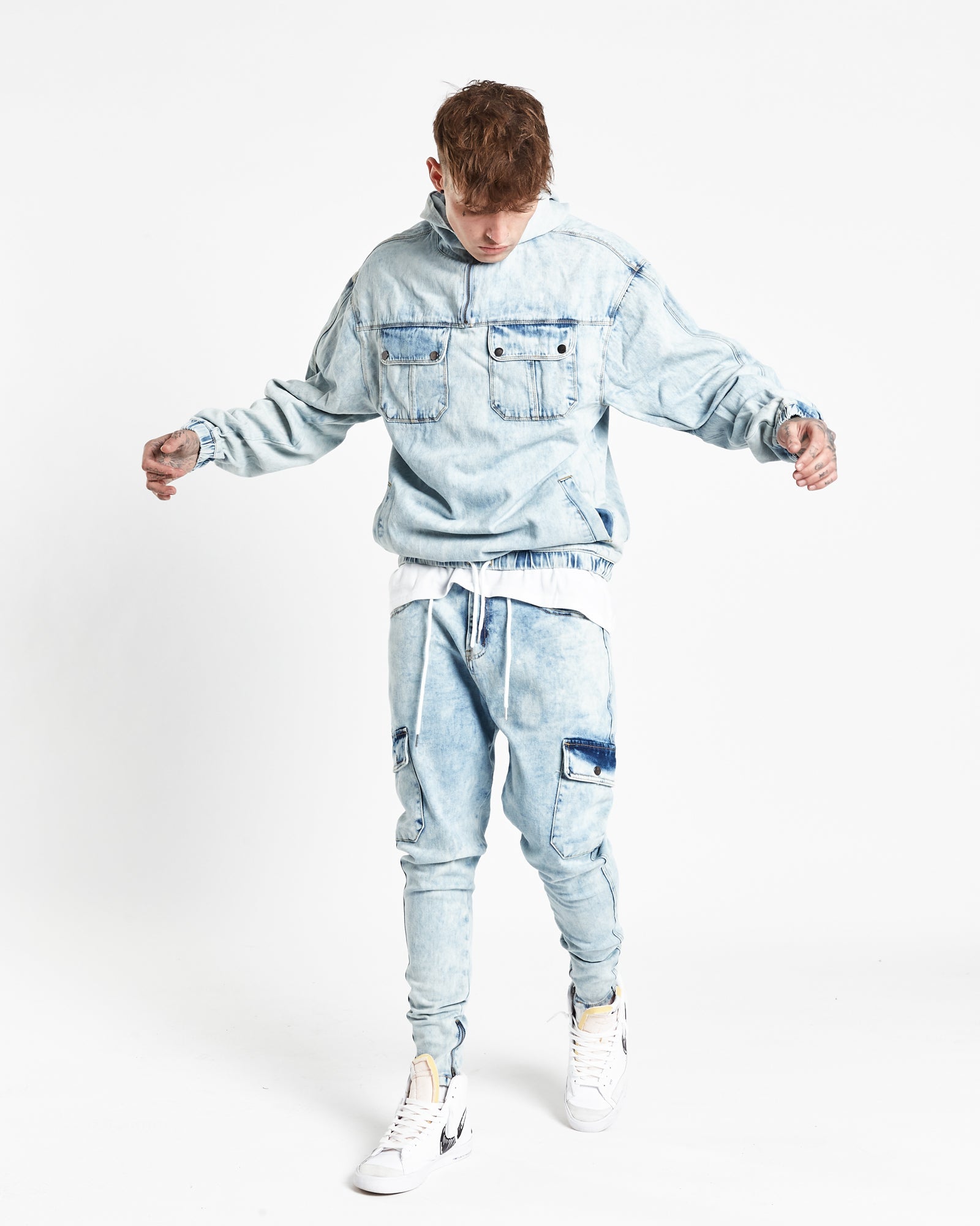 Faro Tapered Skinny Cargo Jeans With Ankle Zip Hem In Ice Wash - Liquor n Poker