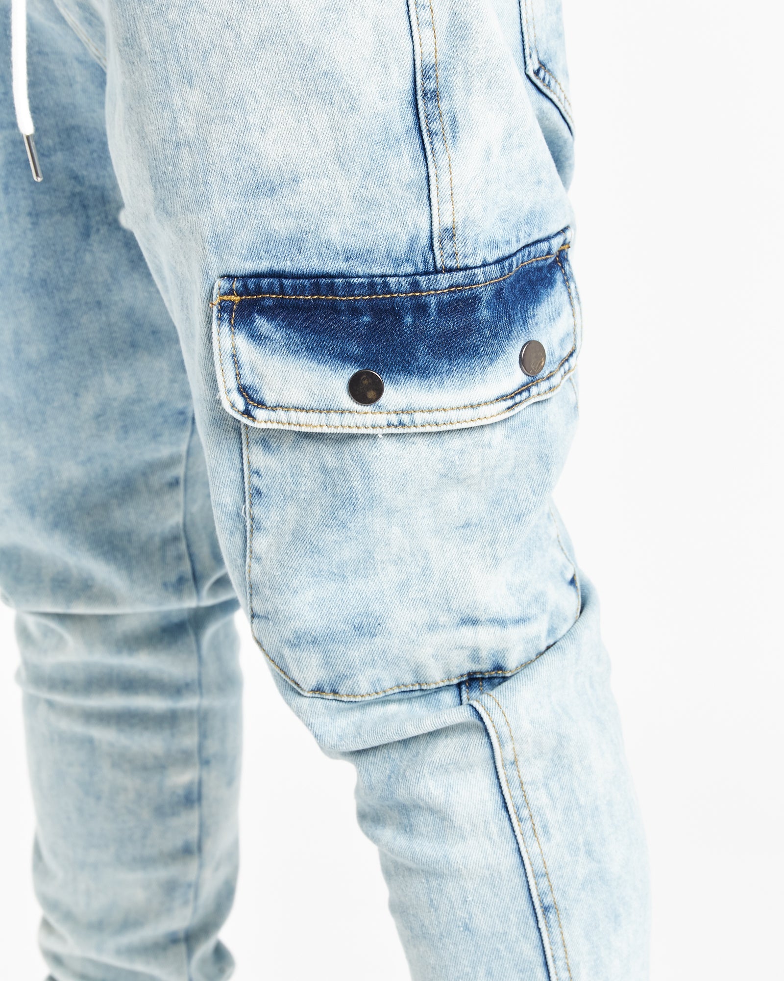 Faro Tapered Skinny Cargo Jeans With Ankle Zip Hem In Ice Wash - Liquor n Poker